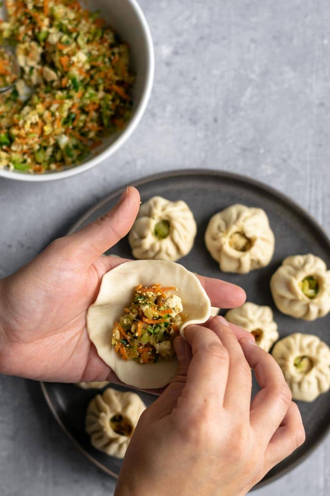 shaping the momo